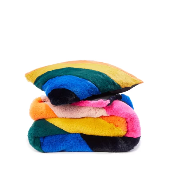 Cheap π₯° KURT GEIGER LONDON Rainbow Faux Fur Blanket - 150th Anniversary Exclusive π₯ 2 Cheap π₯° KURT GEIGER LONDON Rainbow Faux Fur Blanket - 150th Anniversary Exclusive π₯ - Image 2